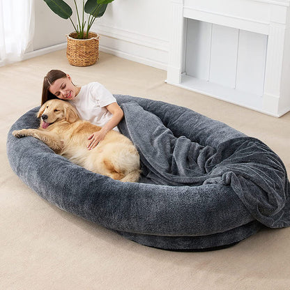 Grand lit pour chien court en peluche humaine