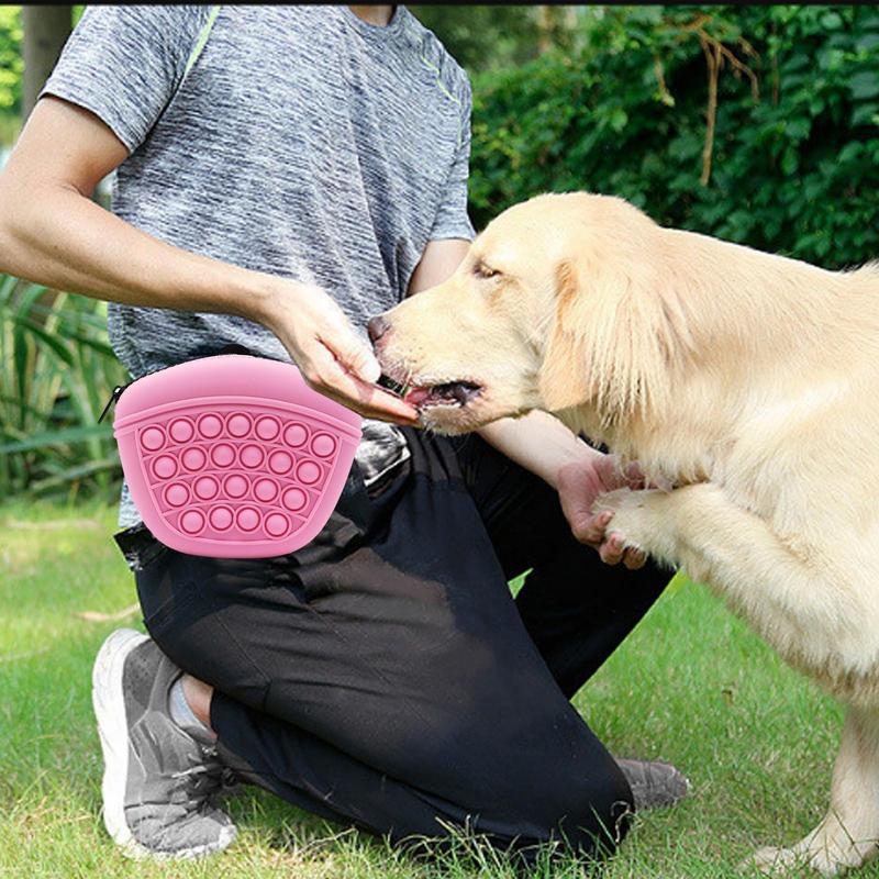 Sac en silicone pour nourrir et friandises de chien, pochette de rangement pour l'entraînement, sac banane portable pour l'entraînement des chiens, sac souple et lavable pour l'extérieur, sac de rangement pour nourriture et récompenses alimentaires.