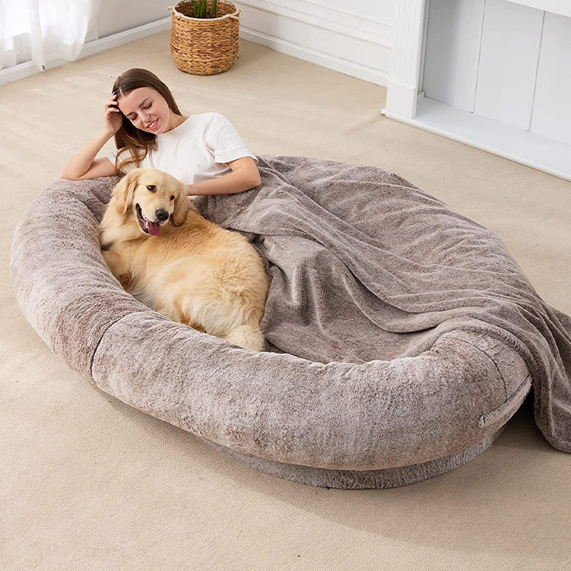 Grand lit pour chien court en peluche humaine